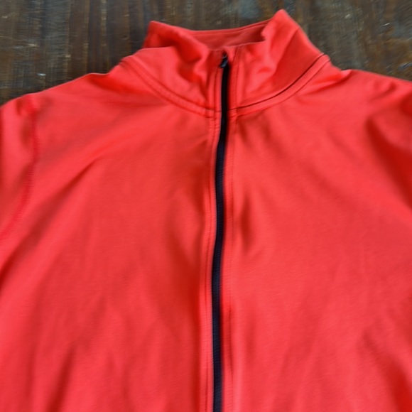 women’s XL red quarter zip - Picture 3 of 3